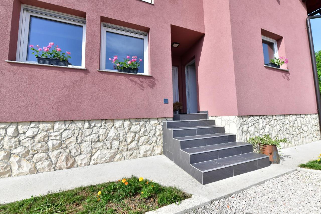 Hotel House Bela vido à Drežnik Grad Extérieur photo